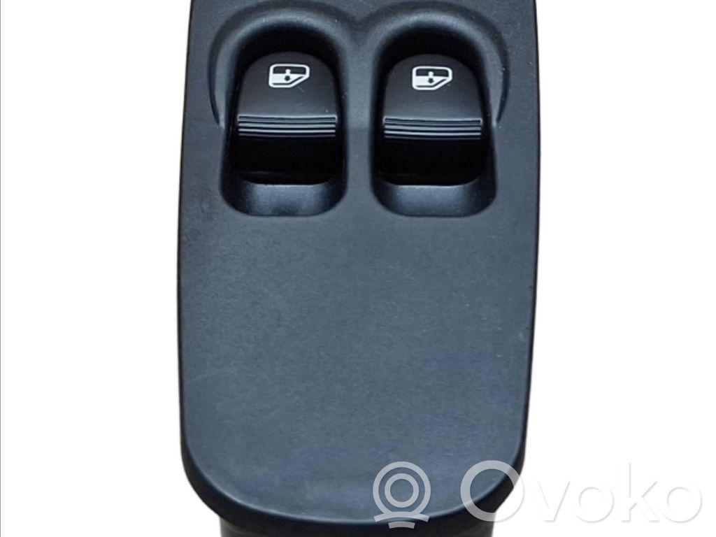 Lancia Ypsilon Electric window control switch 