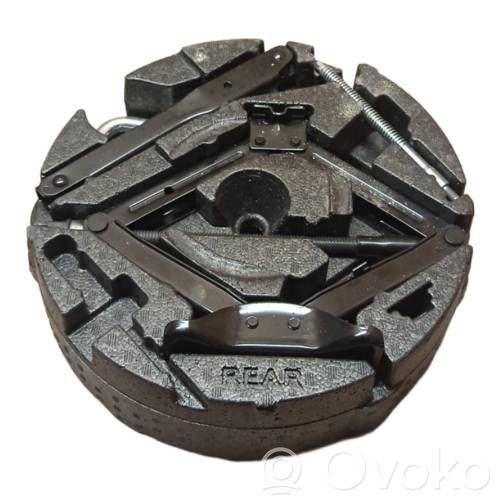 Tool set   22859809,329755060