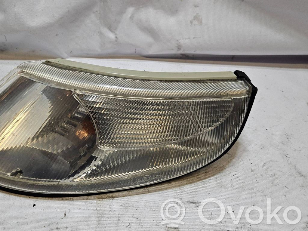 Saab 9-5 Front indicator light 