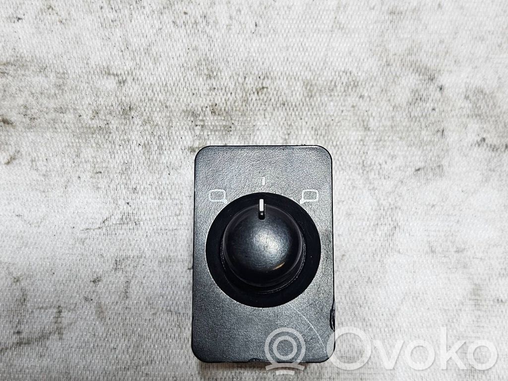 Audi A6 S6 C5 4B Wing mirror switch 