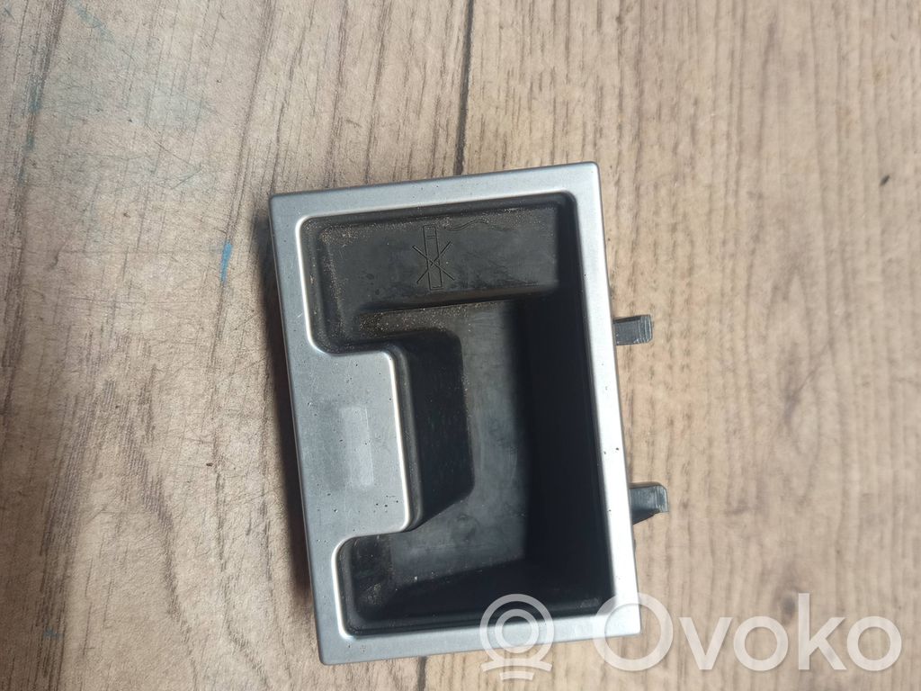 Cenicero del coche   314220000,10072003,E3H89R
