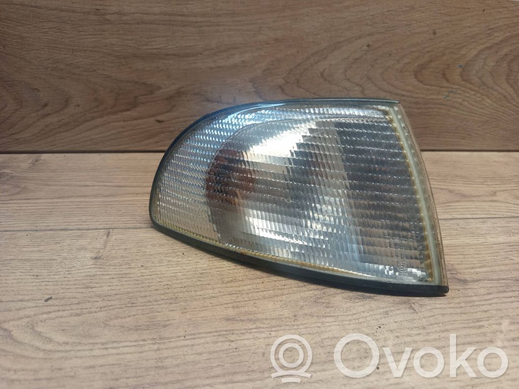 Audi A4 S4 B5 8D Frontblinker 
