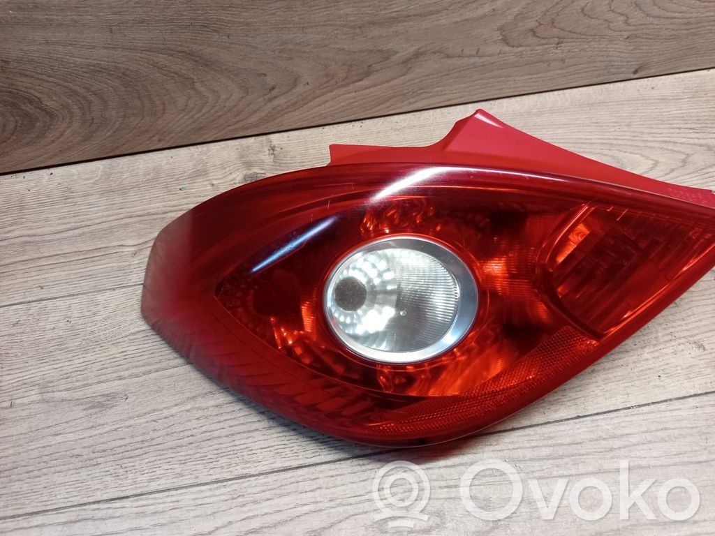 Opel Corsa D Lampă spate în caroserie 