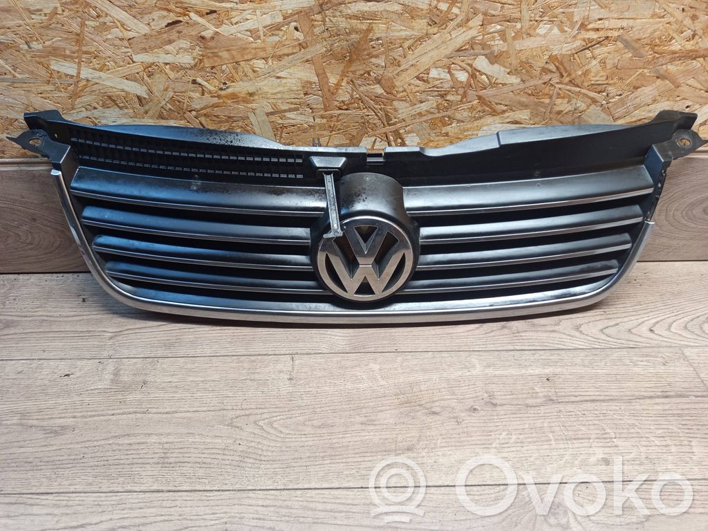 Volkswagen PASSAT B3 Grilă radiator față 