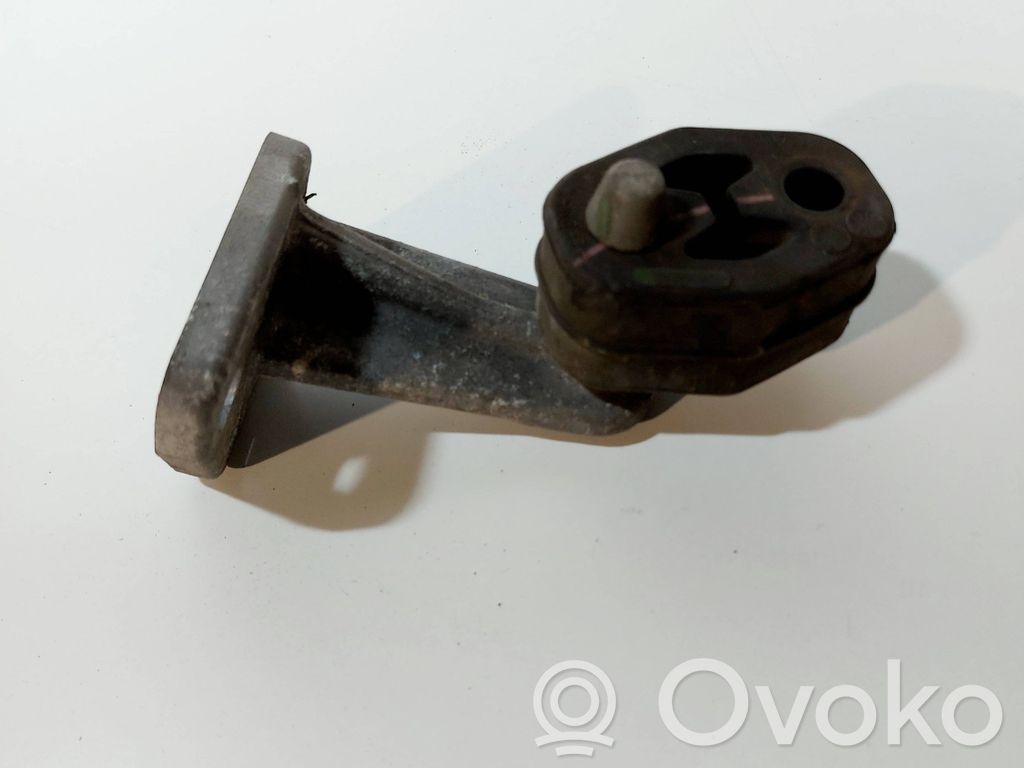 Chrysler Pacifica Muffler mount bracket/holder 