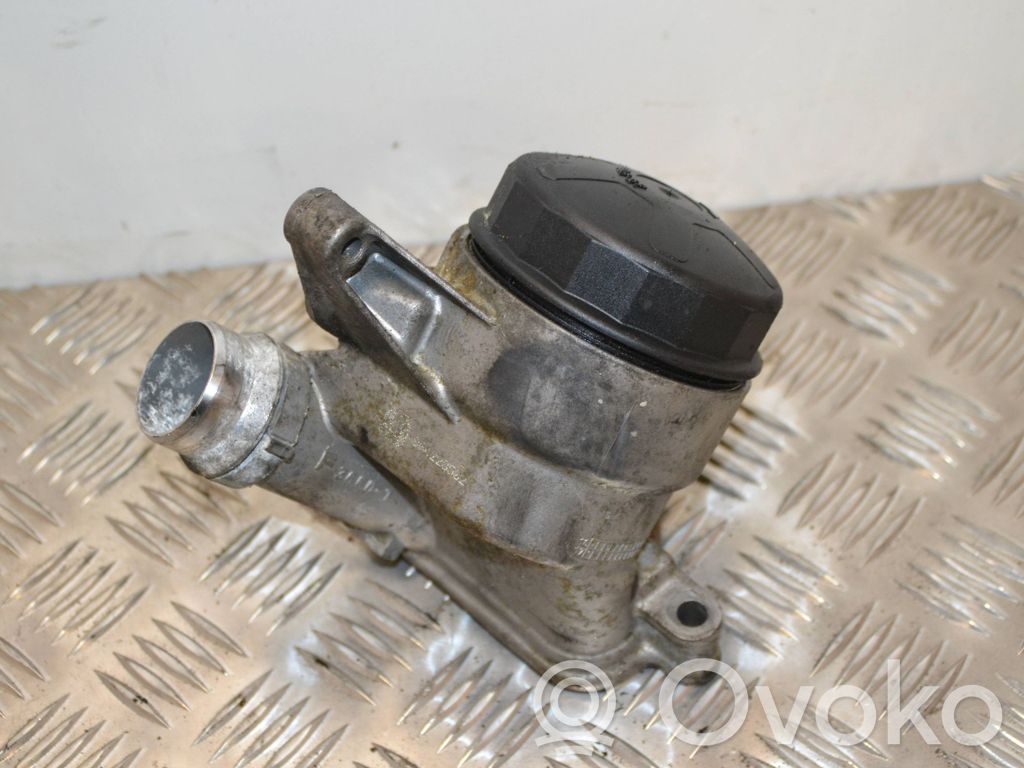 BMW 3 F30 F35 F31 Oil filter mounting bracket 