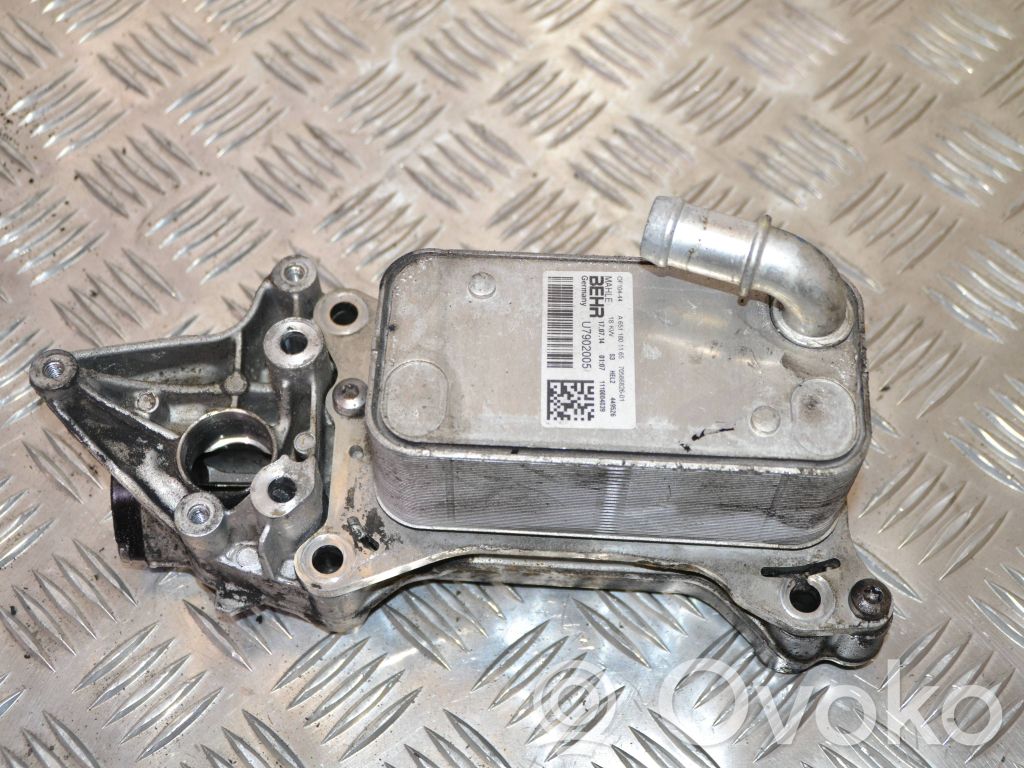Mercedes-Benz C W205 Mocowanie / uchwyt filtra oleju 