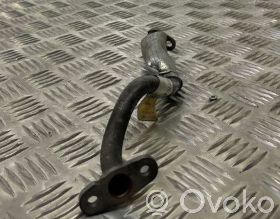 Ford Focus Turboahtimen öljyletku 