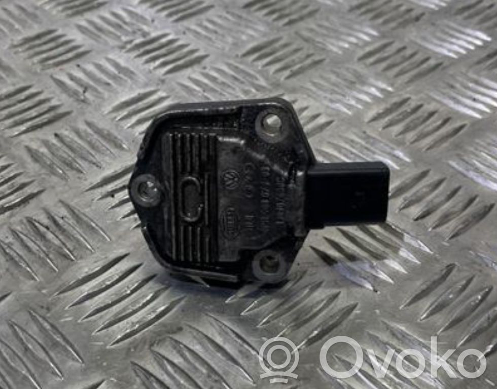 Volkswagen PASSAT B6 Sensor de nivel de aceite 