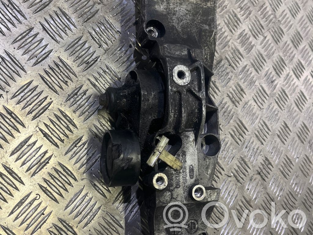 Ford Transit Ģeneratora stiprinājums 