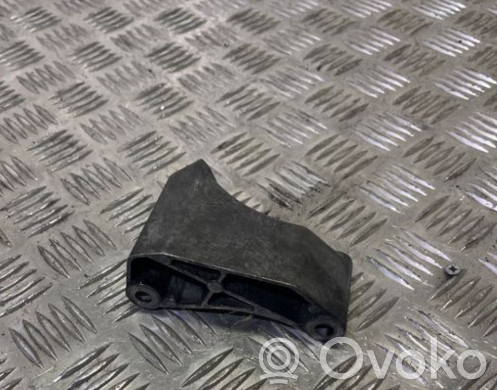Mercedes-Benz E W211 A/C compressor mount bracket 