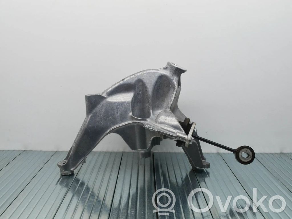Audi A4 S4 B9 8W Engine mounting bracket 