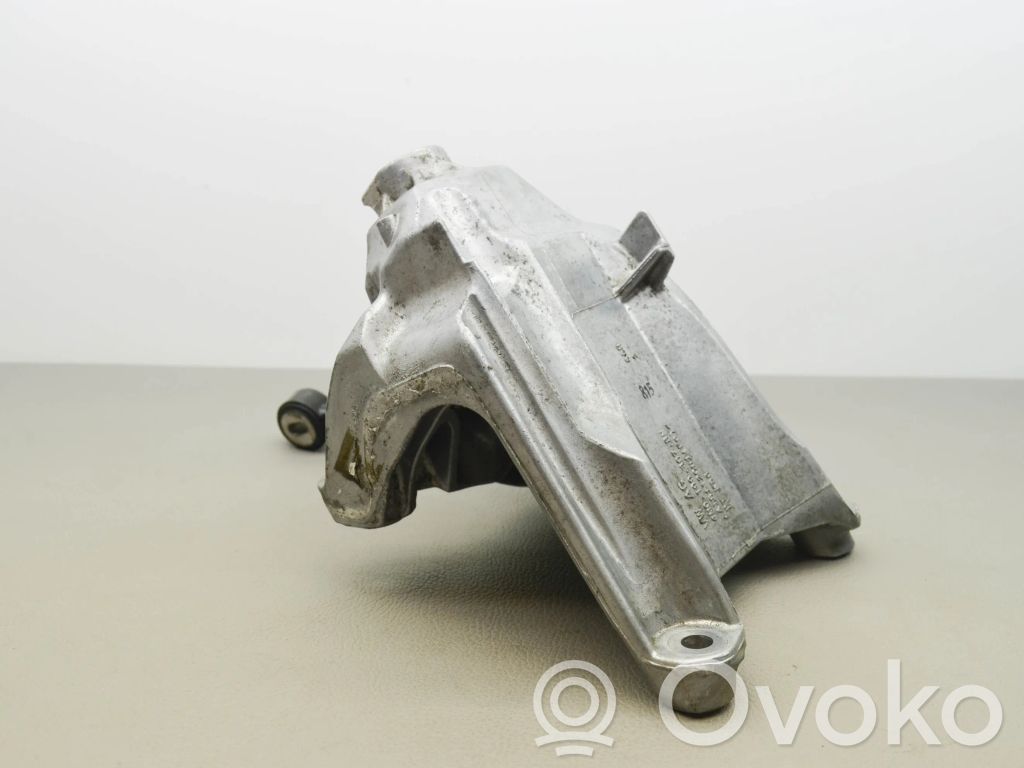 Audi A5 Engine mounting bracket 