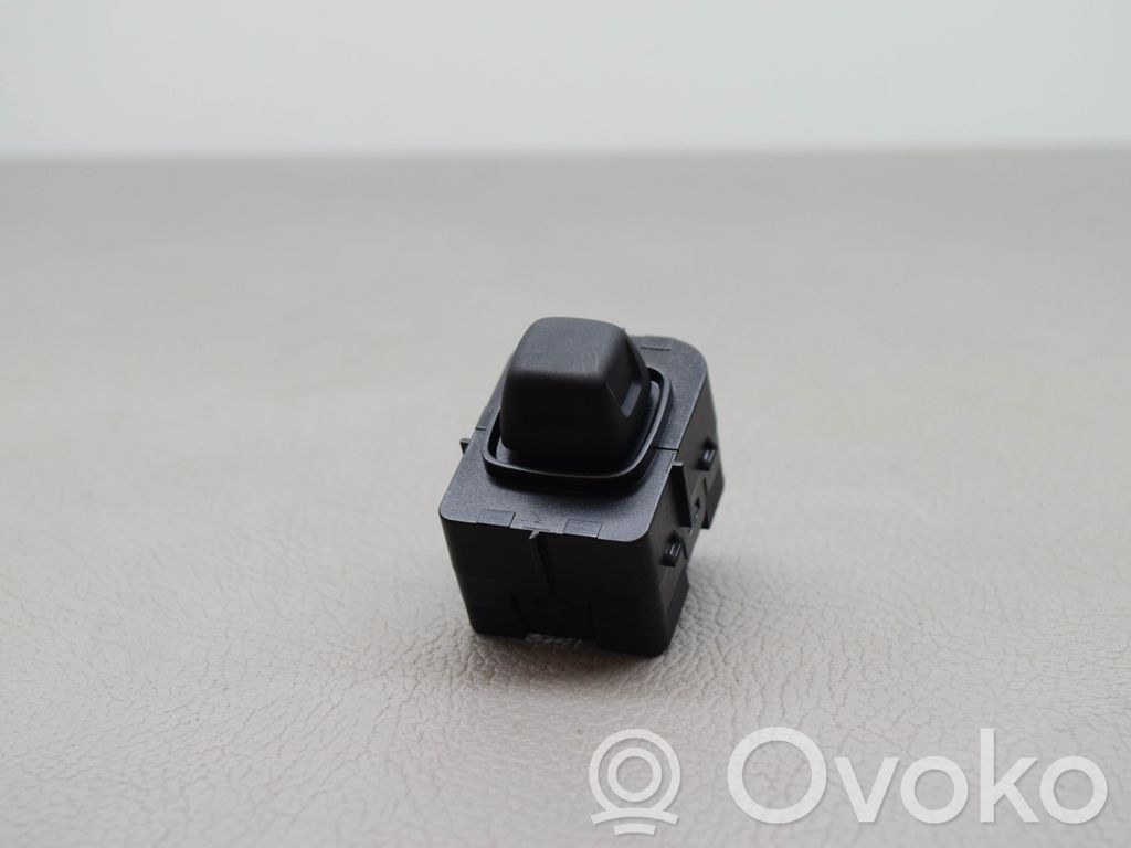 Audi Q7 4M Steering wheel adjustment switch 