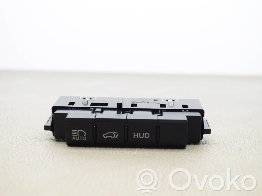 Lexus RX 450H A set of switches 