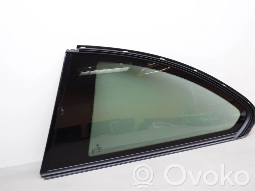 BMW 2 F22 F23 Rear side window 