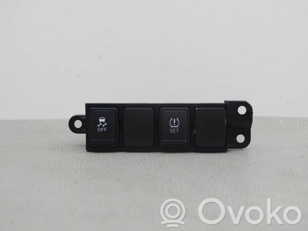 Nissan Juke I F15 Otros interruptores/perillas/selectores 