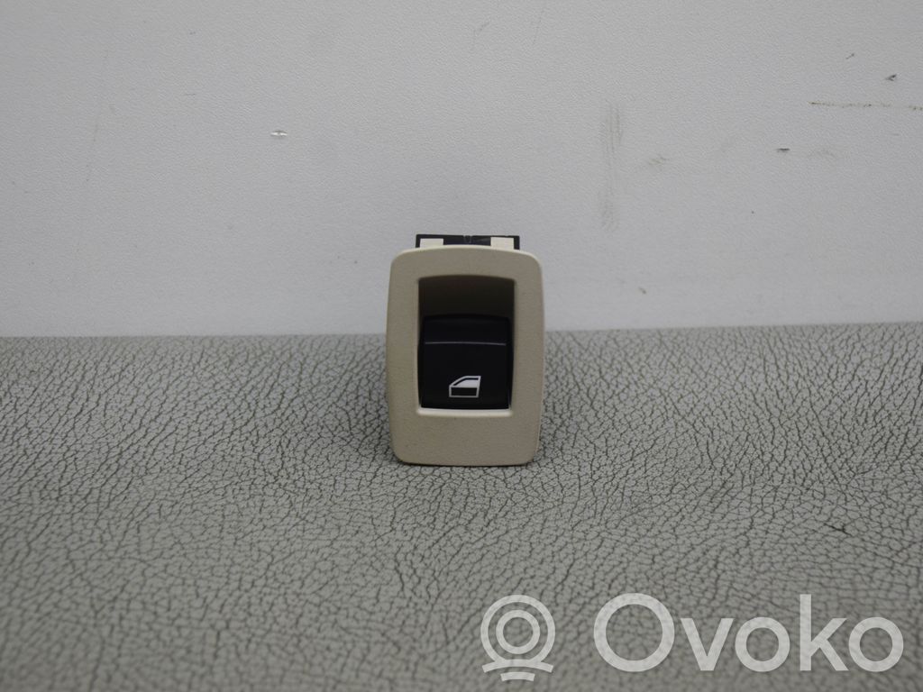 BMW 4 F36 Gran coupe Electric window control switch 