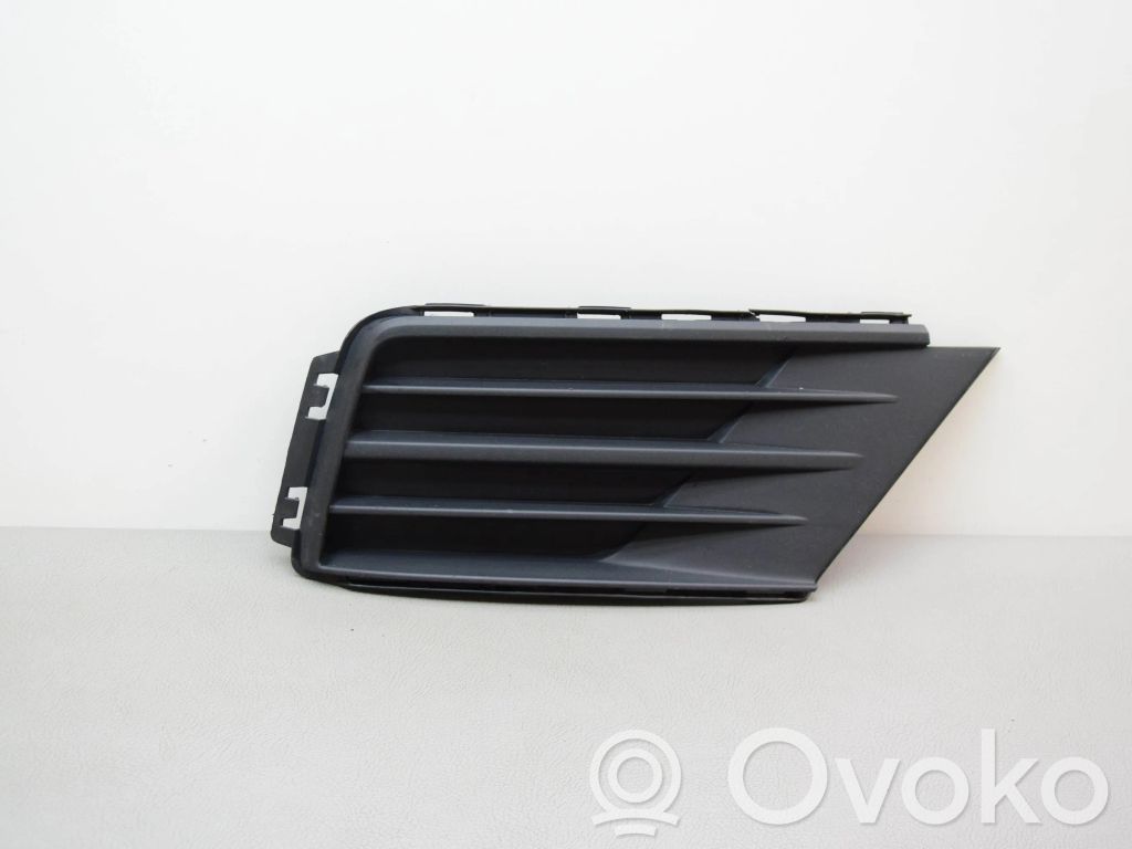 Volkswagen Caddy Atrapa chłodnicy / Grill 