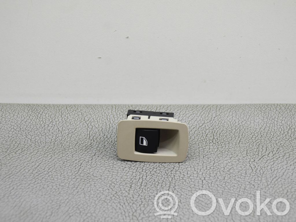 BMW 4 F36 Gran coupe Electric window control switch 