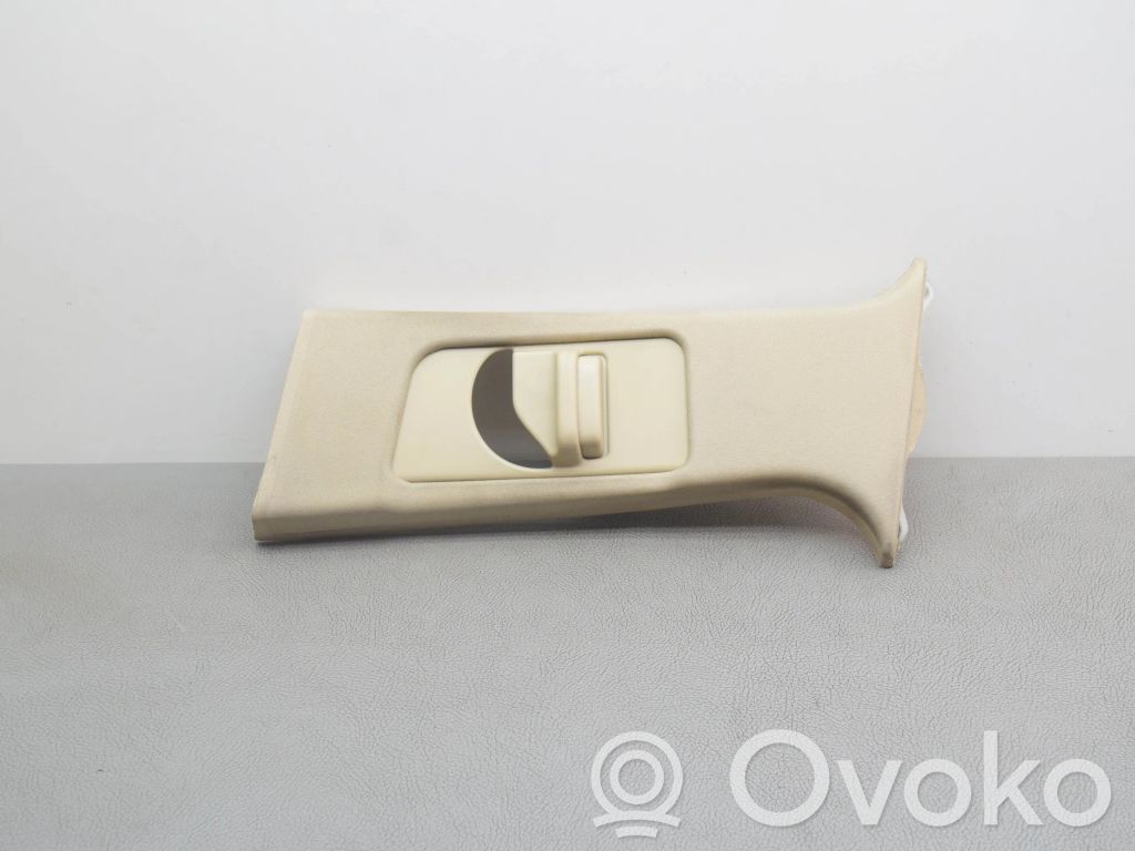 Osłona dolna słupka / B   A2048600330,A2046906925