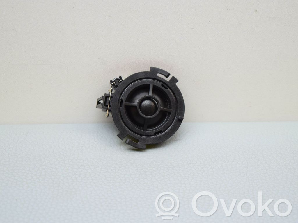 Audi A4 S4 B9 8W Rear door speaker 