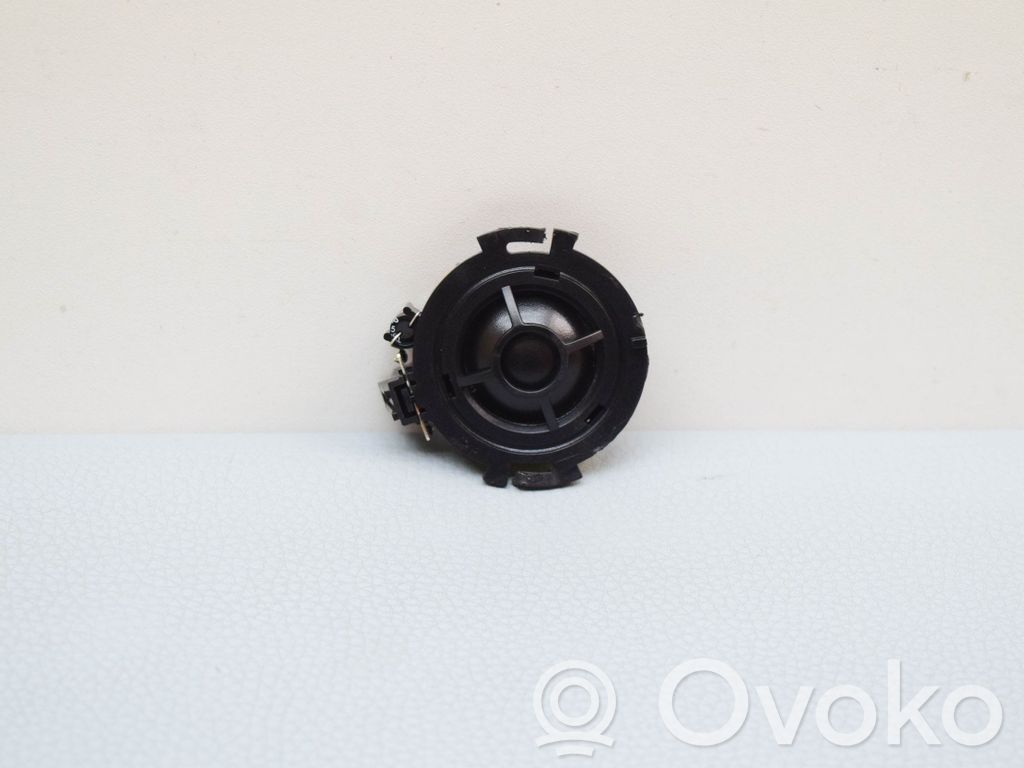 Audi A4 S4 B9 8W Rear door speaker 
