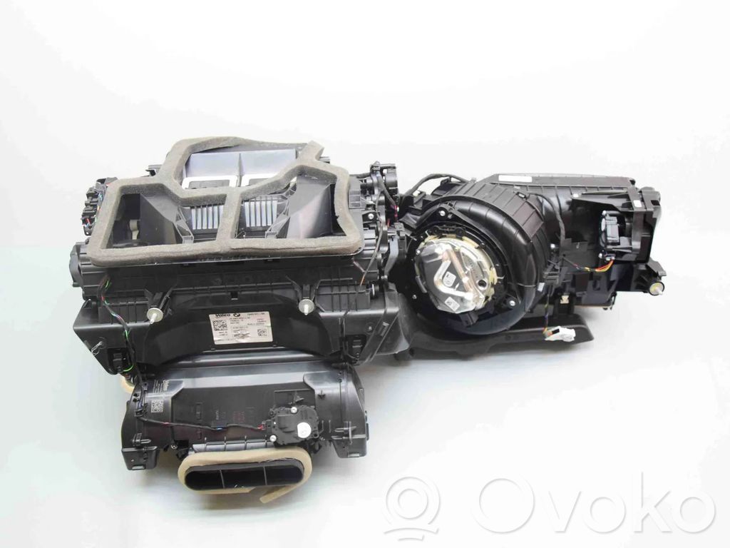 BMW 4 G22 G23 G24 G26 Nagrzewnica / Komplet 