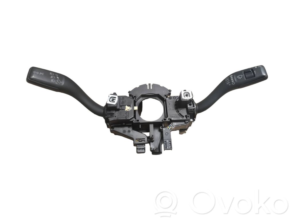 Audi A3 S3 8P Interruptor/palanca de limpiador de luz de giro 