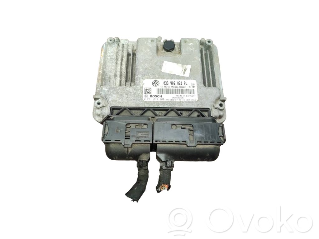 Volkswagen Golf V Engine control unit/module 