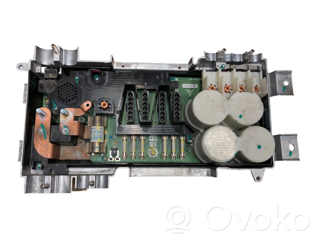 Inversor/convertidor de voltaje   102115400E,T1310002597