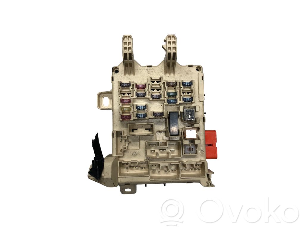 Toyota Corolla E110 Comfort/convenience module 