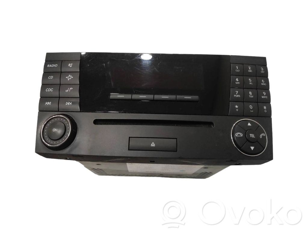 Mercedes-Benz E W211 Panel / Radioodtwarzacz CD/DVD/GPS 