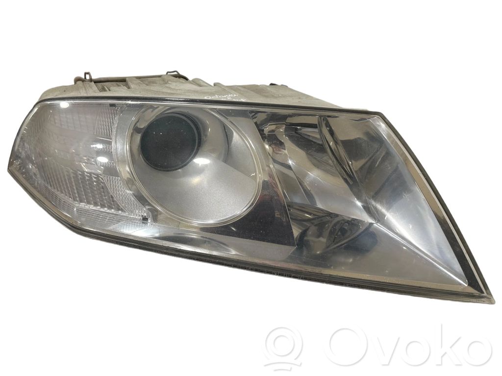 Skoda Octavia Mk2 (1Z) Scheinwerfer 