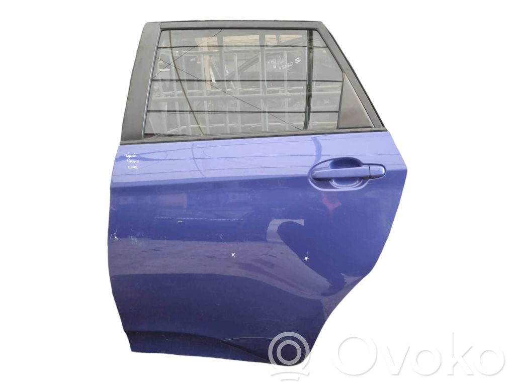 Toyota Verso-S Puerta trasera 