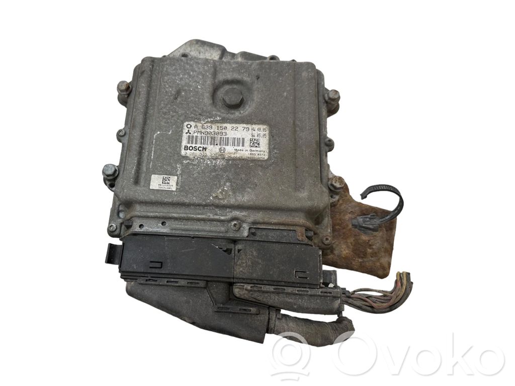 Mitsubishi Colt Engine control unit/module 
