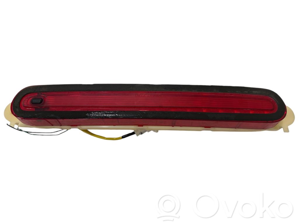 Third/center stoplight   GS1F51580,K2442,P6539