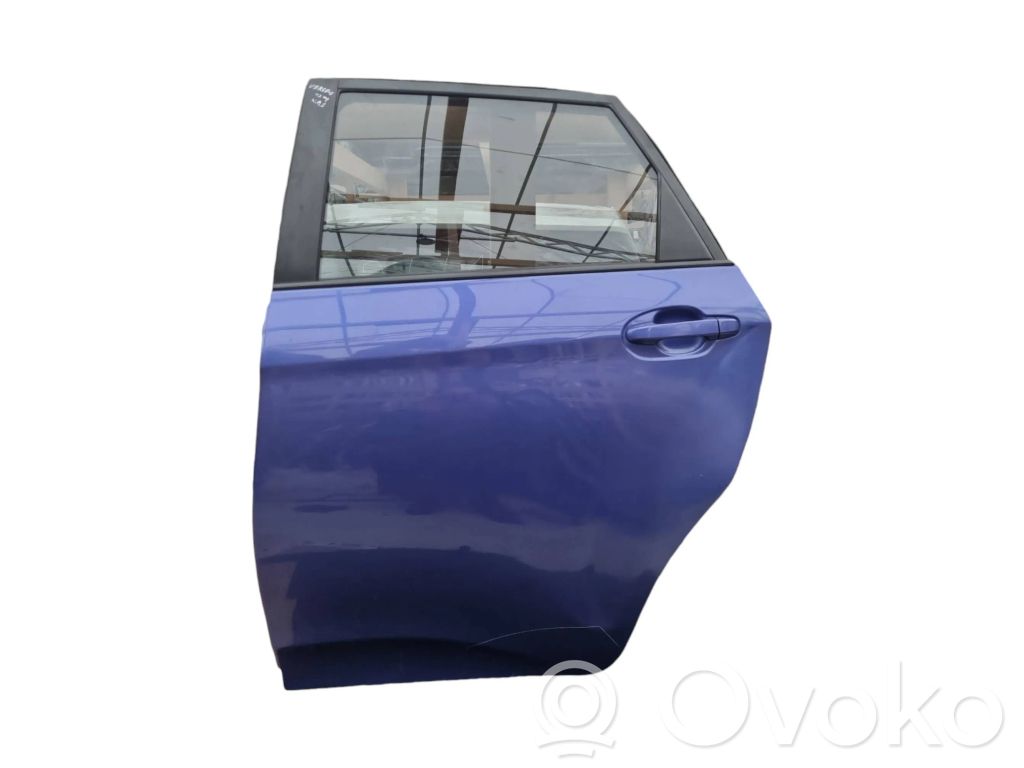 Toyota Verso-S Puerta trasera 