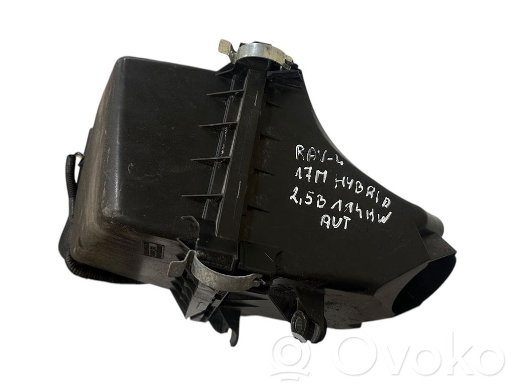 Toyota RAV 4 (XA40) Air filter box 