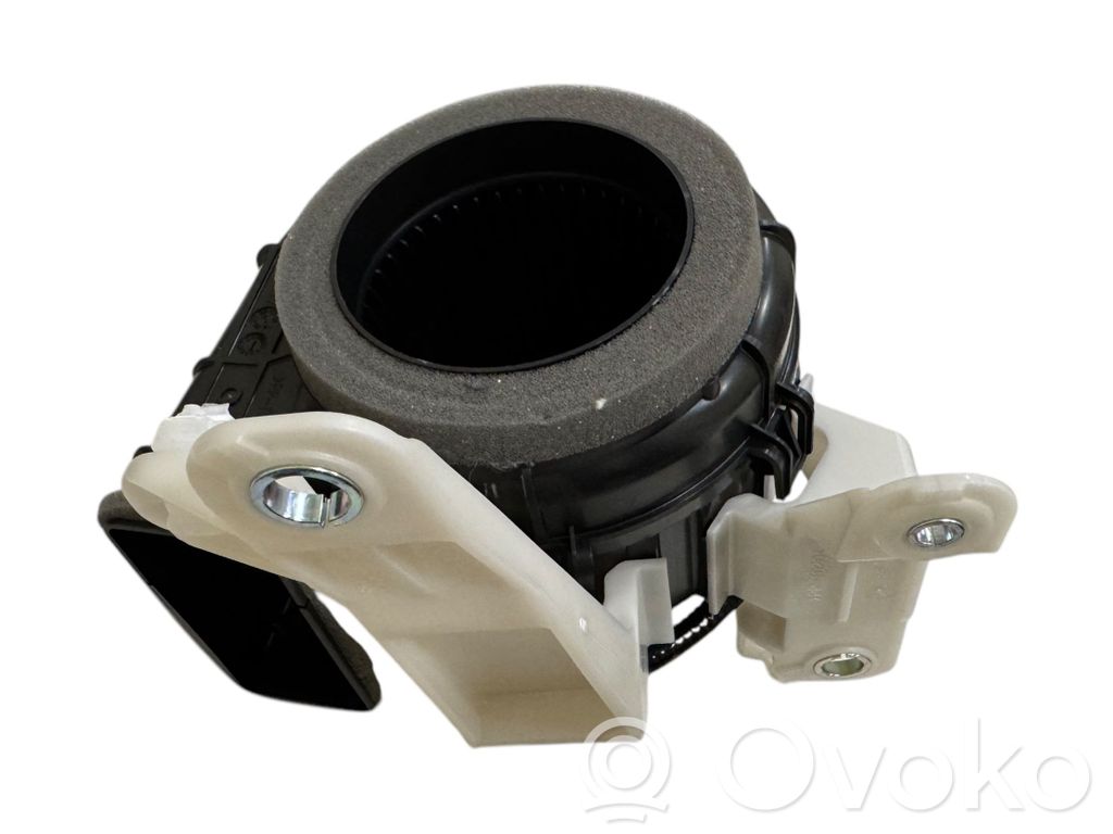 Toyota Yaris XP210 Ventilator aerotermă 