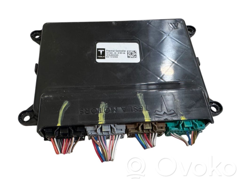 Tesla Model S Air conditioning/heating control unit 