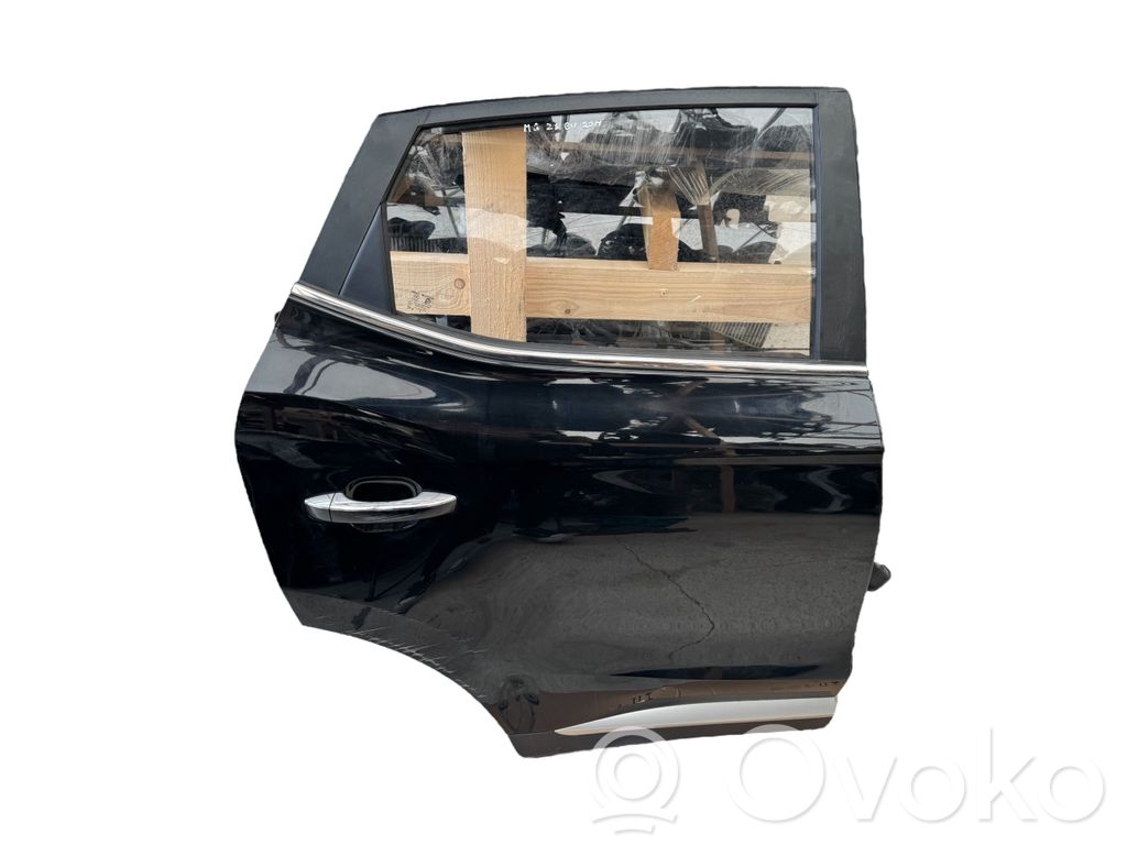 MG ZS Galinės durys 