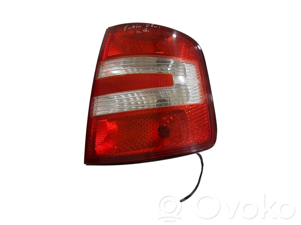 Skoda Fabia Mk1 (6Y) Lampă spate în caroserie 