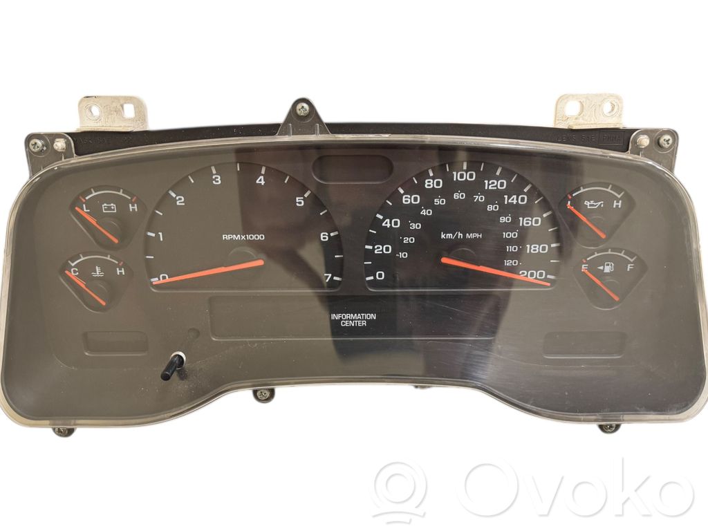 Dodge Durango I Speedometer (instrument cluster) 