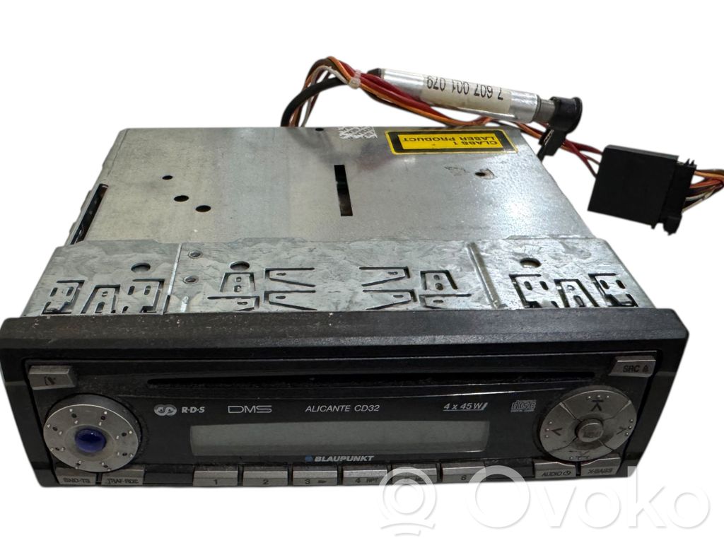 Volkswagen PASSAT B5.5 Panel / Radioodtwarzacz CD/DVD/GPS 