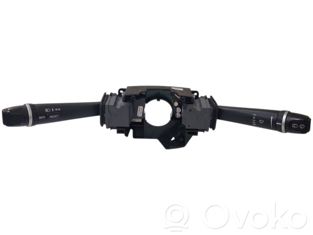 Volvo V70 Wiper turn signal indicator stalk/switch 