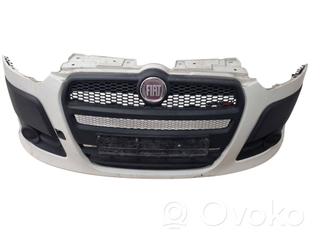 Fiat Doblo Parachoques delantero 