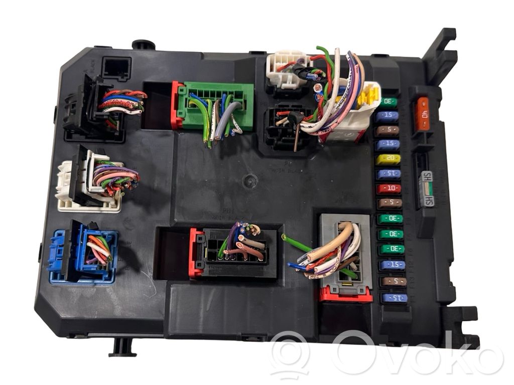 Citroen DS3 Fuse module 