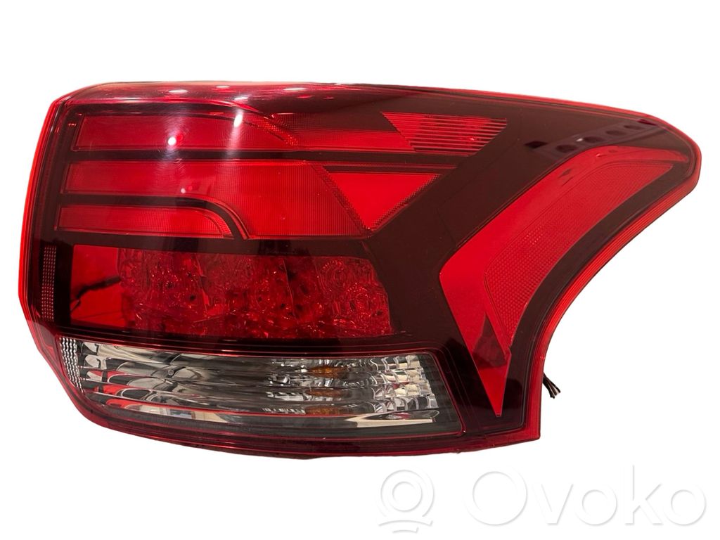Mitsubishi Outlander Lampa tylna 