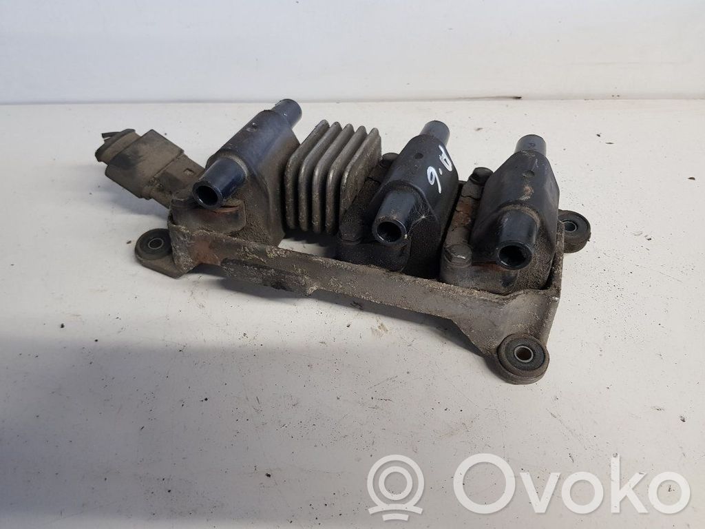 Audi A6 S6 C5 4B Suurjännitesytytyskela 